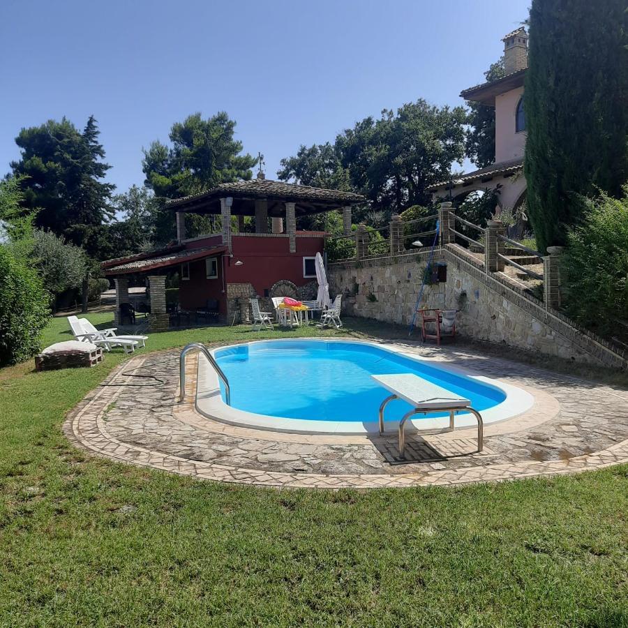 Casalustro Villa Citta Sant'Angelo Exterior foto