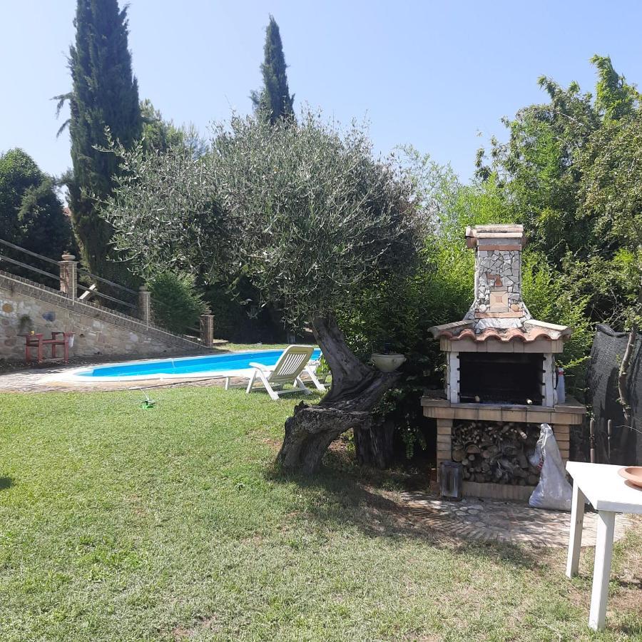 Casalustro Villa Citta Sant'Angelo Exterior foto